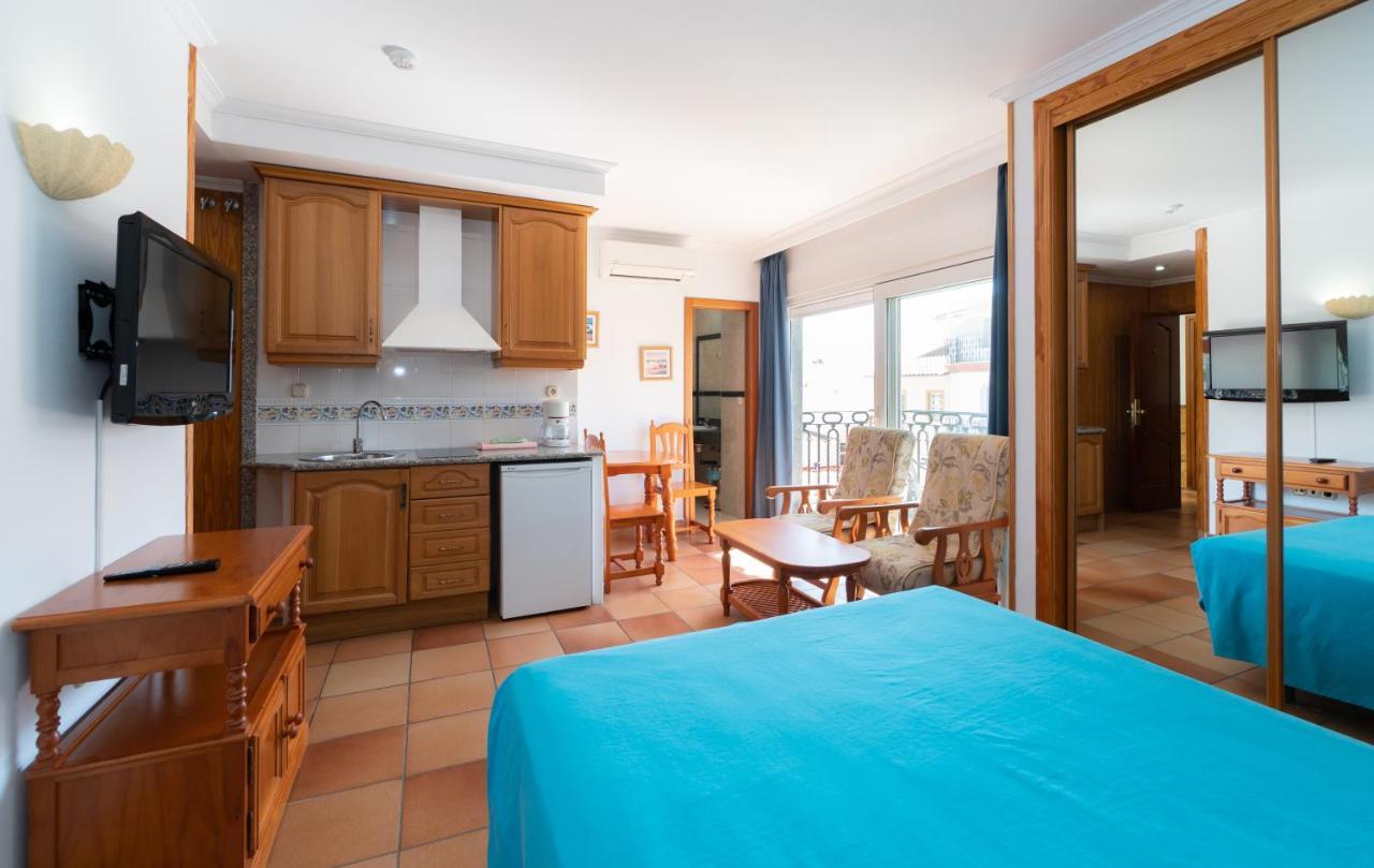 Apartamentos Leonor Carihuela Torremolinos Buitenkant foto