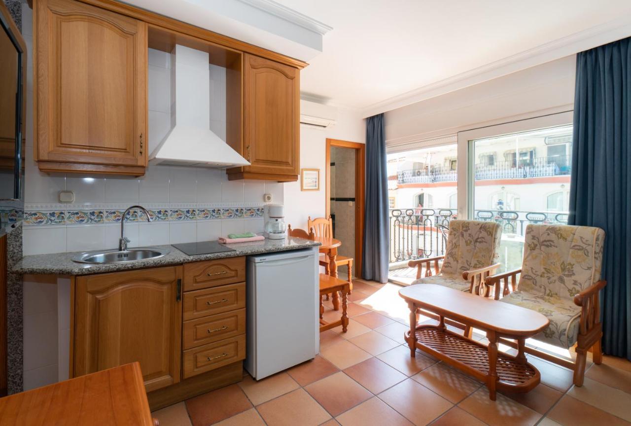 Apartamentos Leonor Carihuela Torremolinos Buitenkant foto