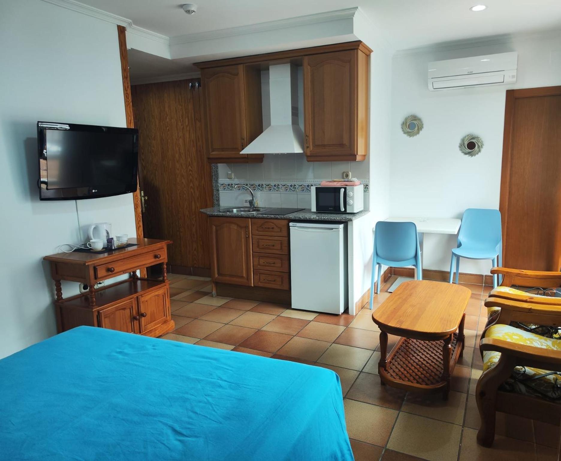 Apartamentos Leonor Carihuela Torremolinos Buitenkant foto