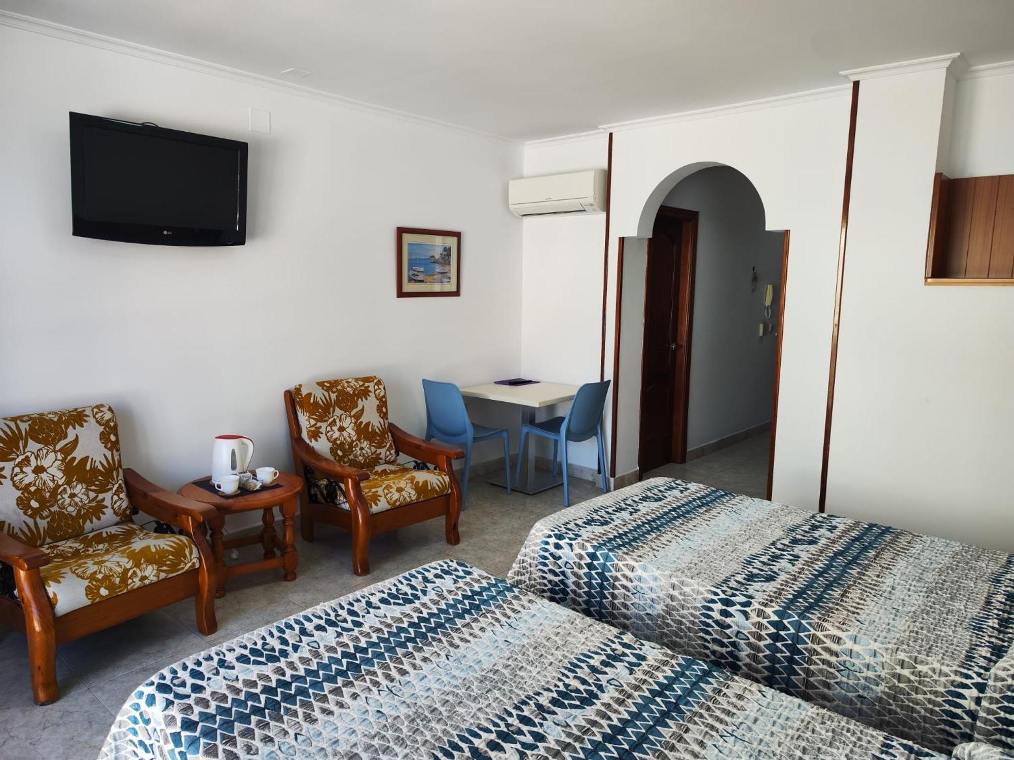 Apartamentos Leonor Carihuela Torremolinos Buitenkant foto