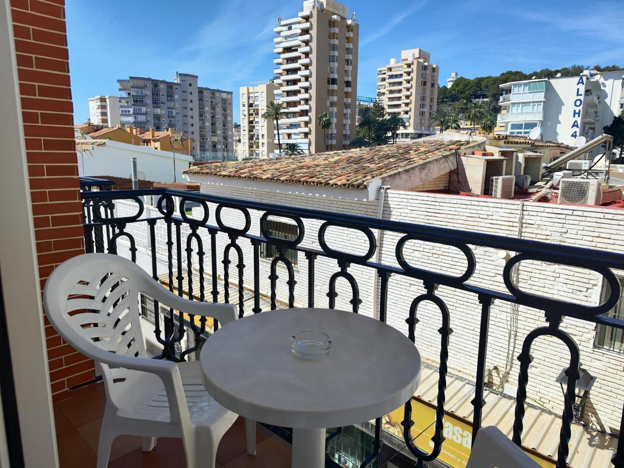 Apartamentos Leonor Carihuela Torremolinos Buitenkant foto