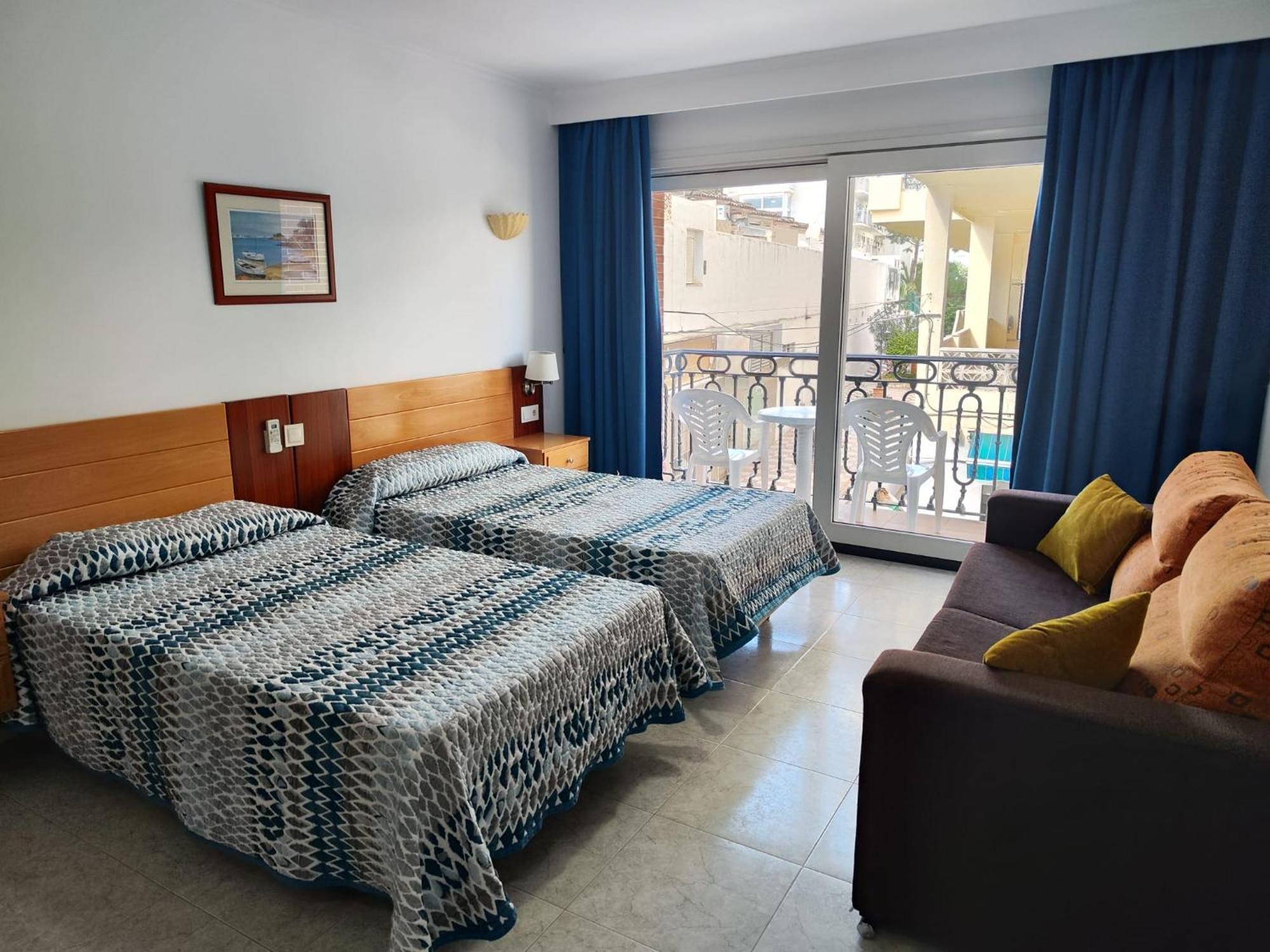 Apartamentos Leonor Carihuela Torremolinos Buitenkant foto