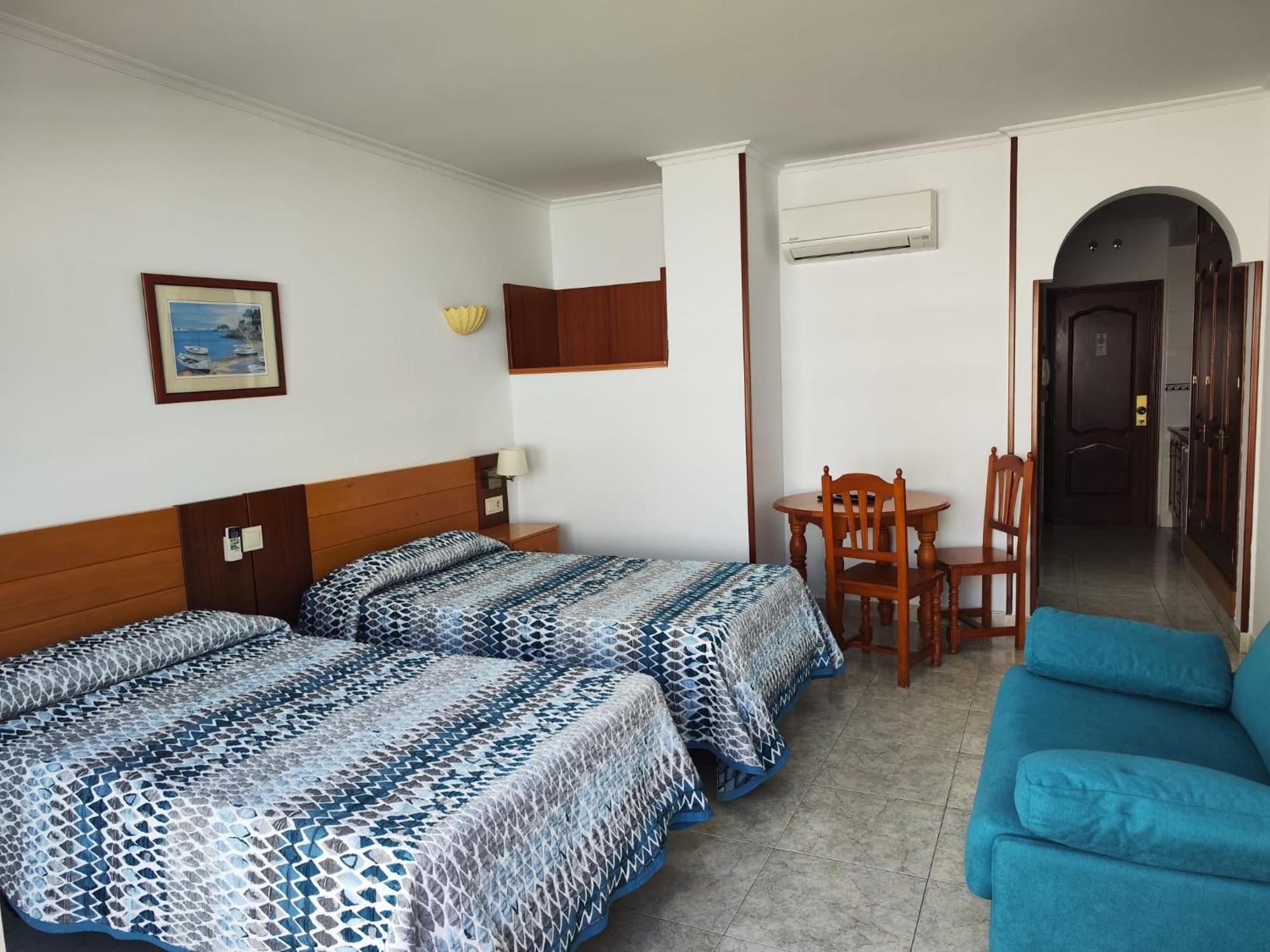 Apartamentos Leonor Carihuela Torremolinos Buitenkant foto